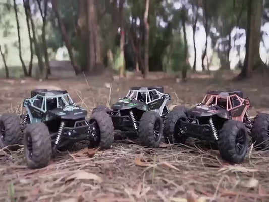 35KM/h 4WD Remote Control Offroad Car – Alloy Frame, Dual Battery, LED Lights